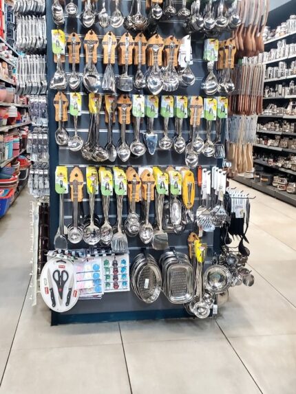 offer an perfect arrangement for retailers, affiliates, and businesses looking to stock a wide run of well known kitchen things at competitive costs. Whether you claim a physical store or work a web shop, buying kitchen extras in beds permits you to spare cash, increment your stock rapidly, and meet client request effectively. To start with, kitchen adornments beds ordinarily incorporate a assortment of items such as utensils, cutting sheets, measuring mugs, spatulas, peelers, and capacity holders. Since these beds frequently come from liquidation deals, overstock, or client returns, you'll procure brand-name or quality things at a division of their retail fetched. Subsequently, obtaining in bulk deciphers into higher benefit edges for your trade. In addition, buying kitchen adornments in bed shape rearranges your supply chain. Rather than sourcing things independently, you get a bulk shipment containing handfuls or indeed hundreds of items. Hence, you spare on shipping costs and decrease the time went through overseeing numerous orders. This effectiveness is significant for businesses pointing to scale quickly. In expansion, numerous providers give point by point shows portraying the substance and conditions of the beds. This straightforwardness permits you to arrange your deals methodology more successfully and maintain a strategic distance from shocks. Besides, beds frequently contain a blend of unused, open-box, or delicately utilized things, which extends your item assortment and pulls in distinctive sorts of clients. In any case, it is critical to buy kitchen extras beds from trusted wholesalers. Dependable providers offer clear return arrangements and confirm item quality, which decreases the chance of accepting harmed or defective things. As a result, you'll be able keep up client fulfillment and ensure your commerce notoriety. Also, buying beds bolsters supportability by advancing the reuse of returned or abundance stock. Rather than contributing to squander, you offer assistance keep utilitarian kitchen items in circulation, which requests to eco-conscious shoppers. In conclusion, kitchen adornments beds for deal give an amazing opportunity to secure different, high-quality kitchen items at discount costs. With fetched reserve funds, bulk comfort, and maintainability benefits, these beds are culminate for businesses and business people looking for to grow their stock rapidly and affordably. Hence, consider investigating kitchen embellishments beds nowadays to develop your trade and fulfill your customers’ needs.